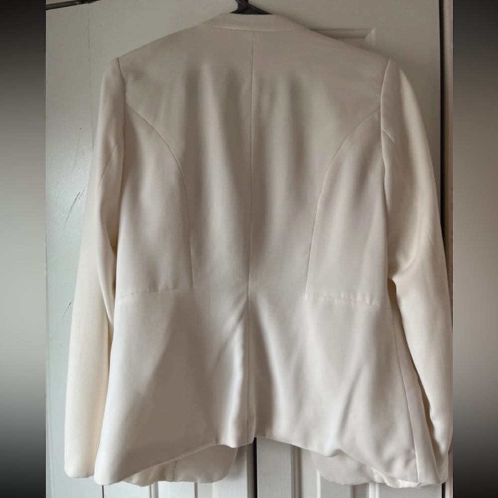 Off white blazer L, last chance-donating 9/15 - Picture 6 of 6